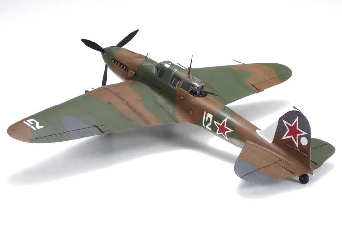 Tamiya 1/72 Iiyshin Il-2 Shturmovik Model Kit — official product photo 2