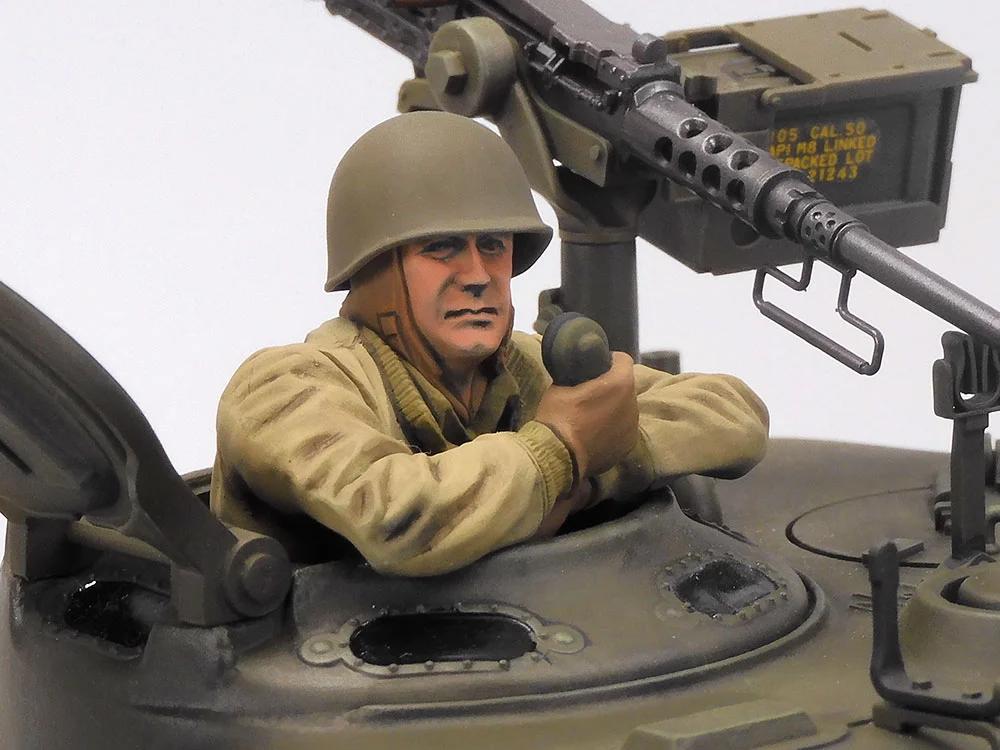 Tamiya 1/16 RC M4 Sherman 105mm Howitzer Mech Model Kit — official product photo 3