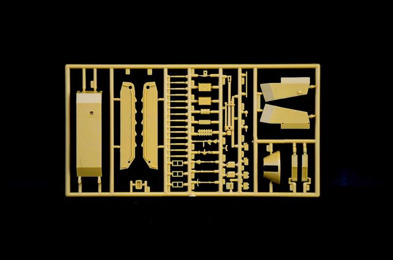 Italeri 1/72 SD Kfz 124 Wespe 10 5cm Model Kit — official product photo 6