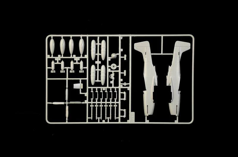 Italeri 1/72 P-51D Mustang Aces Model Kit — official product photo 3