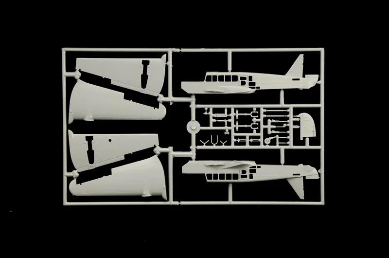 Italeri 1/72 Caproni Ca 313 314 Ltd Model Kit — official product photo 4