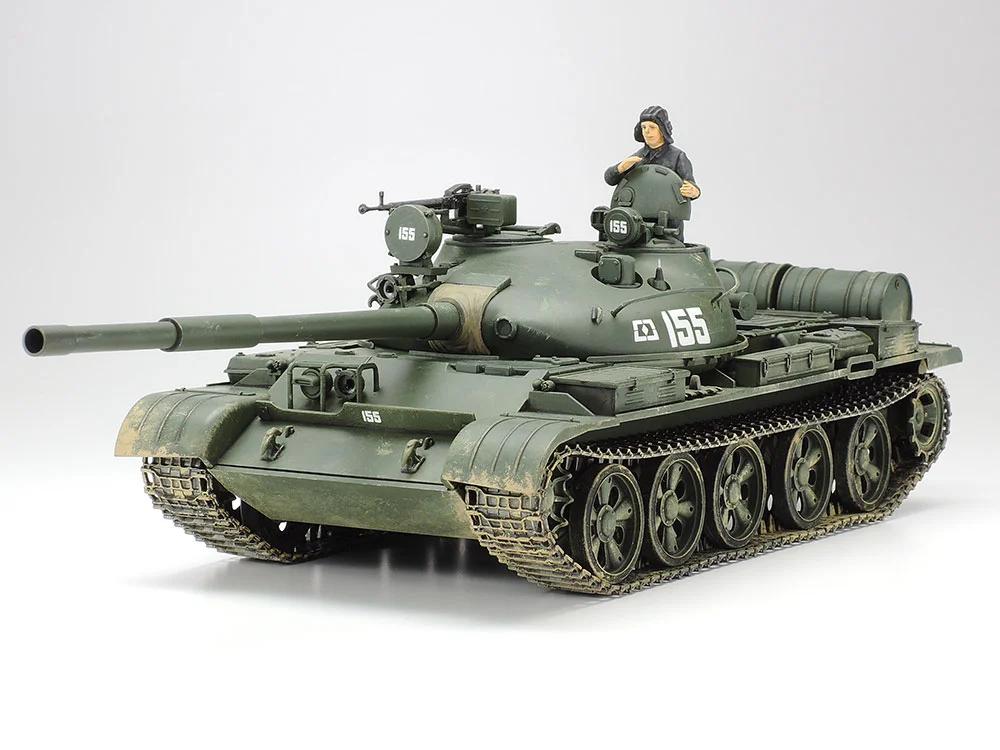 Tamiya 1/35 T-62A Russian Tank Model Kit — official product photo 2