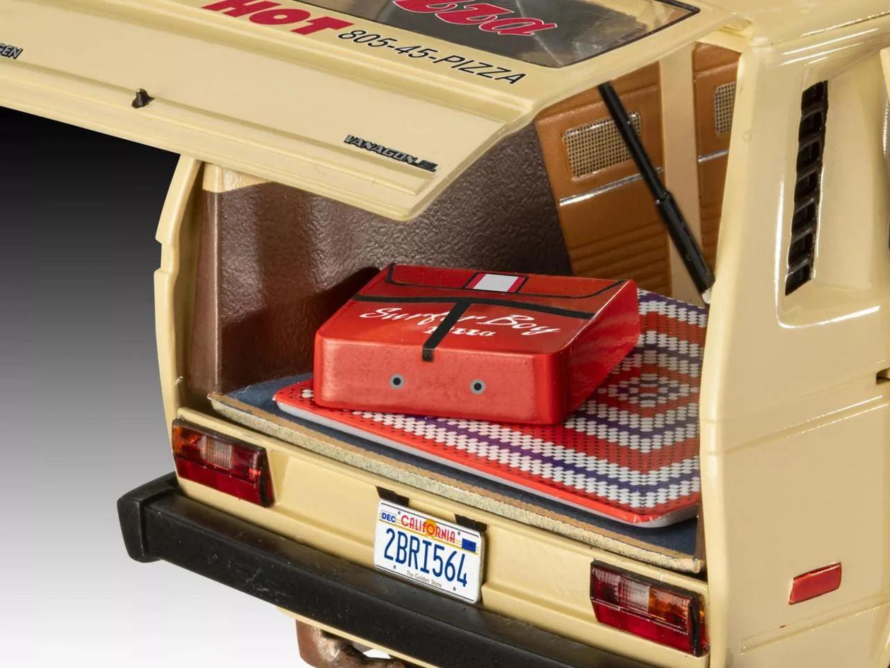 Revell 1/25 Vw Pizza Vanstranger Things Model Kit — official product photo 4