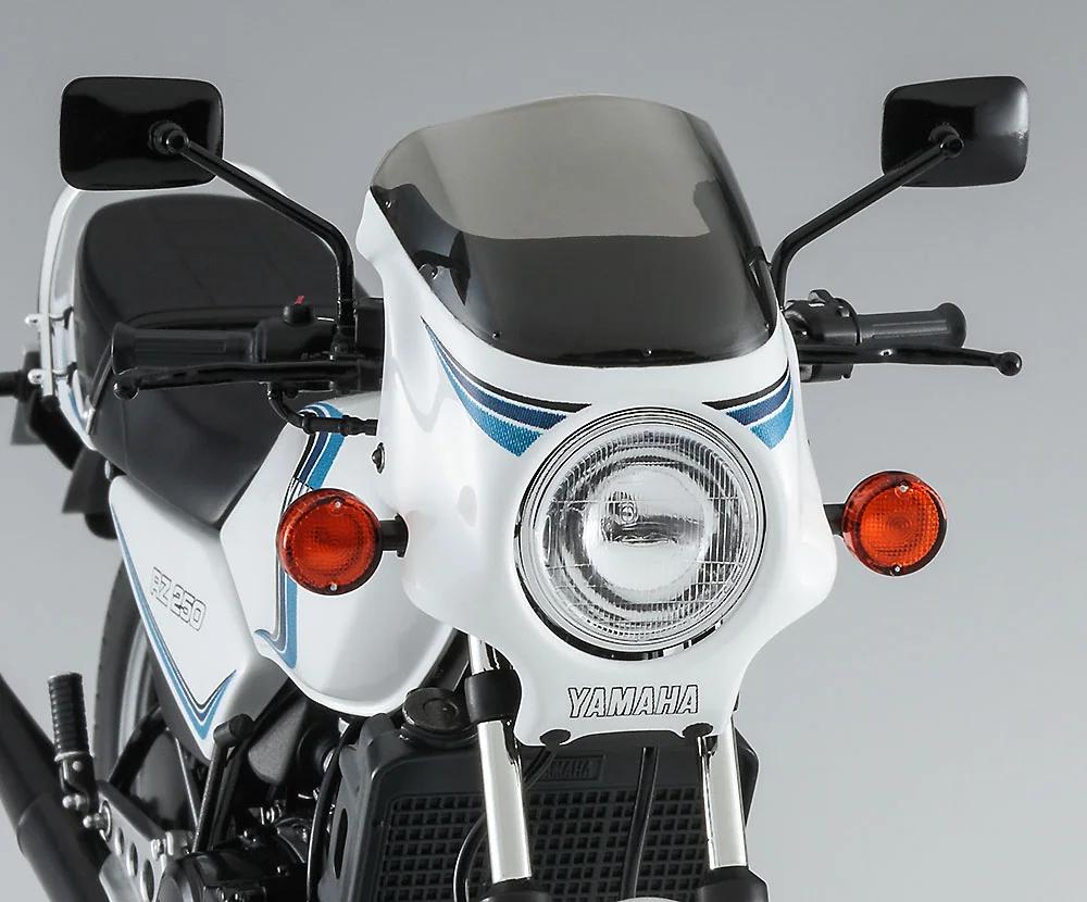 Hasegawa 1/12 Yamaha Rz2501982w Cowl Model Kit — official product photo 4