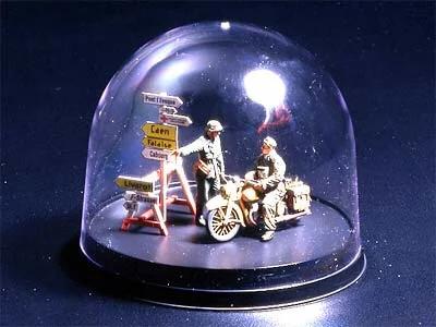 Tamiya Dome Display Case — product photo