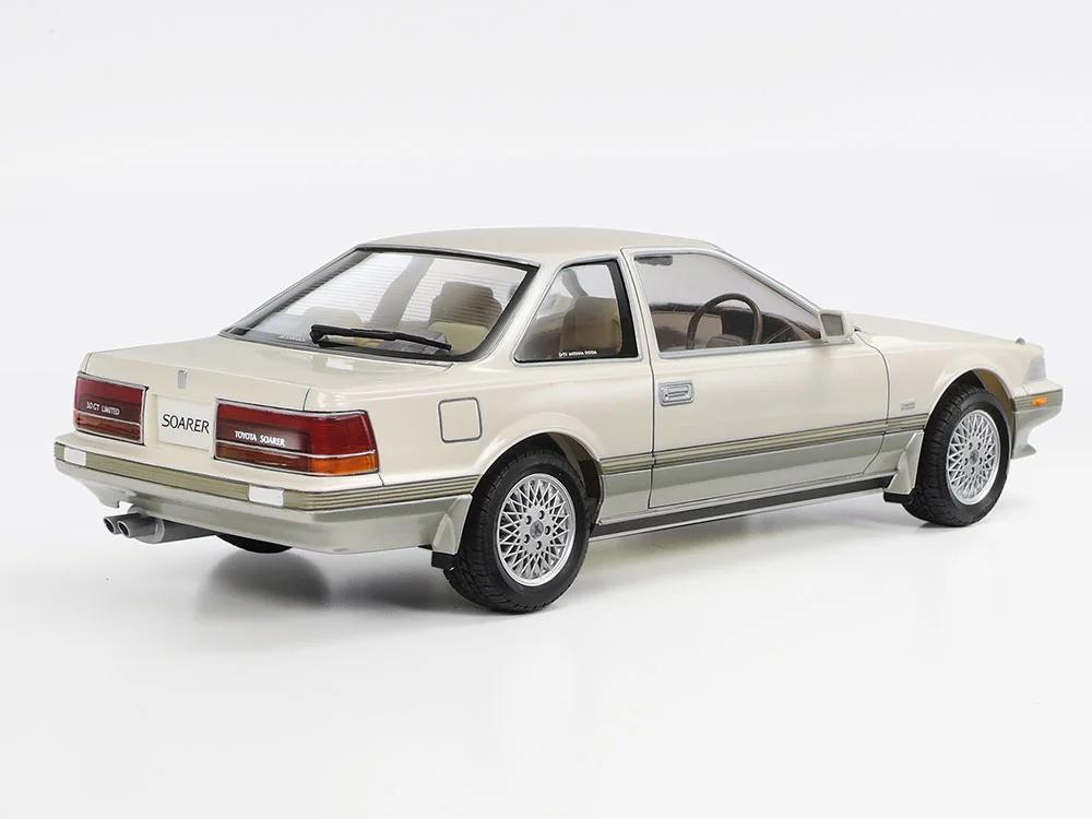 Tamiya 1/24 Toyota Soarer 3 0gt Limited Model Kit — official product photo 3