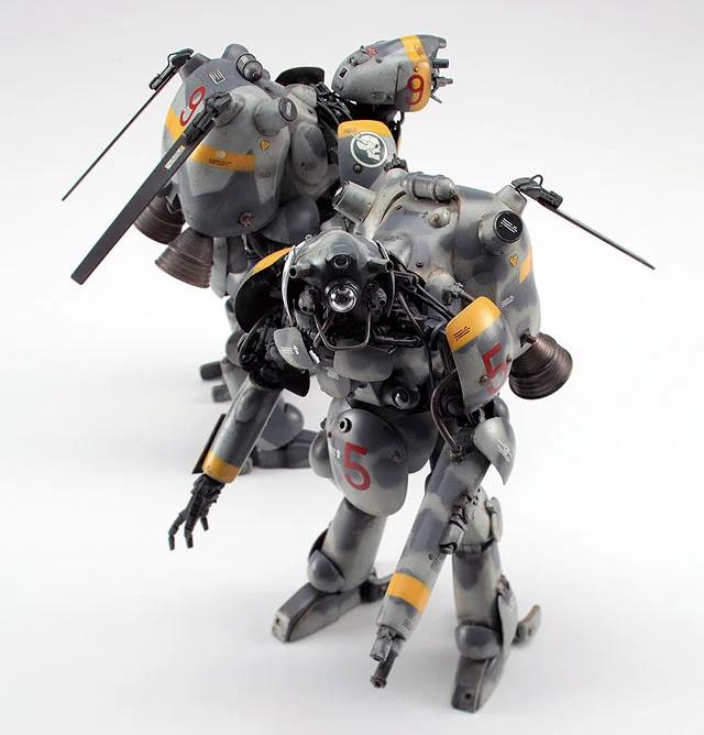 Hasegawa Space Humanoid Unmanned Interceptor Model Kit — official product photo 5