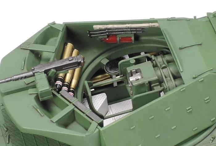 Tamiya British Tank Destroyer M10 48 Model Kit — official product photo 3
