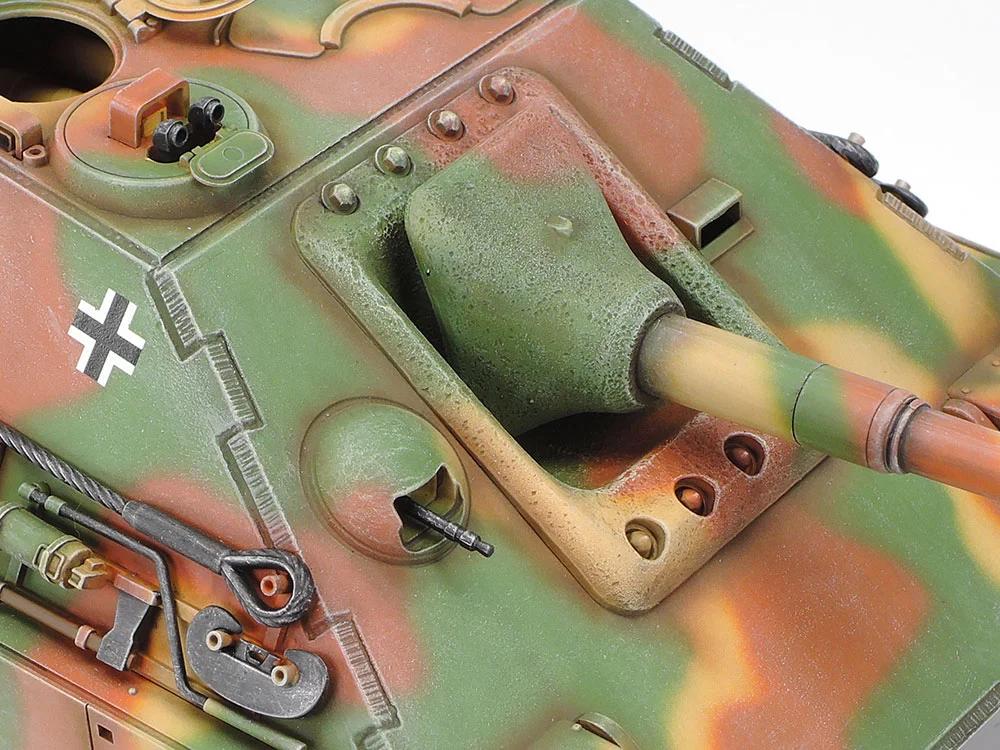 Tamiya 1/35 German Jagdpanther Late Model Kit — official product photo 3
