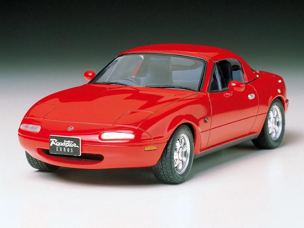 Tamiya 1/24 Mazda Eunos Roadster Model Kit — official product photo 1