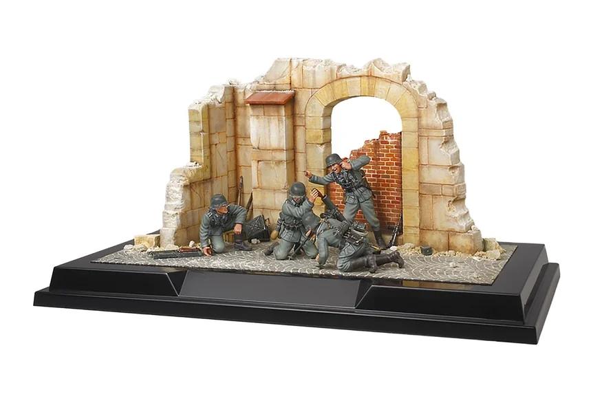 Tamiya 1/35 Scene Set 1 German Mortar Team Model Kit — box art