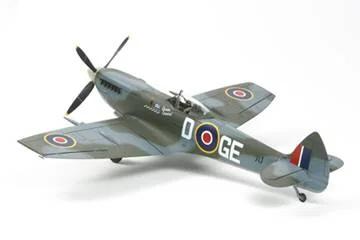 Tamiya 1/32 Spitfire MK Xvie Model Kit — box art