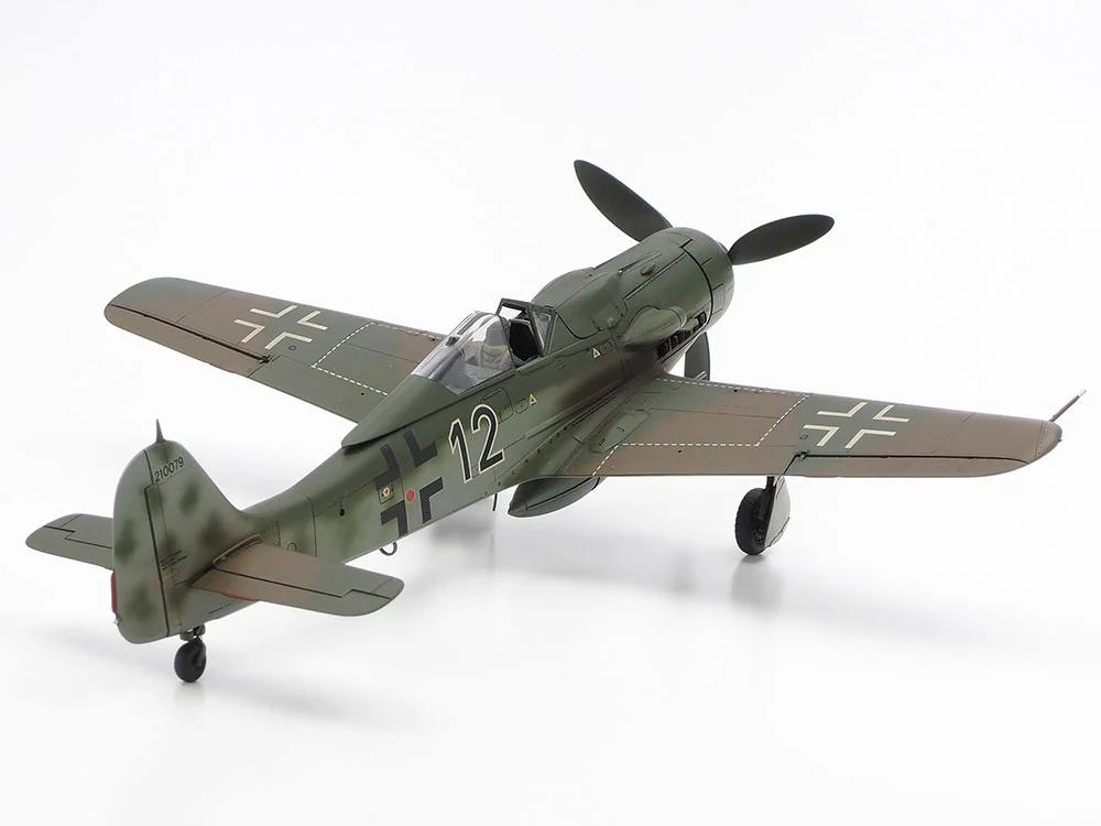 Tamiya 1/48 Focke Wulf Fw-190d-9 Model Kit — official product photo 2