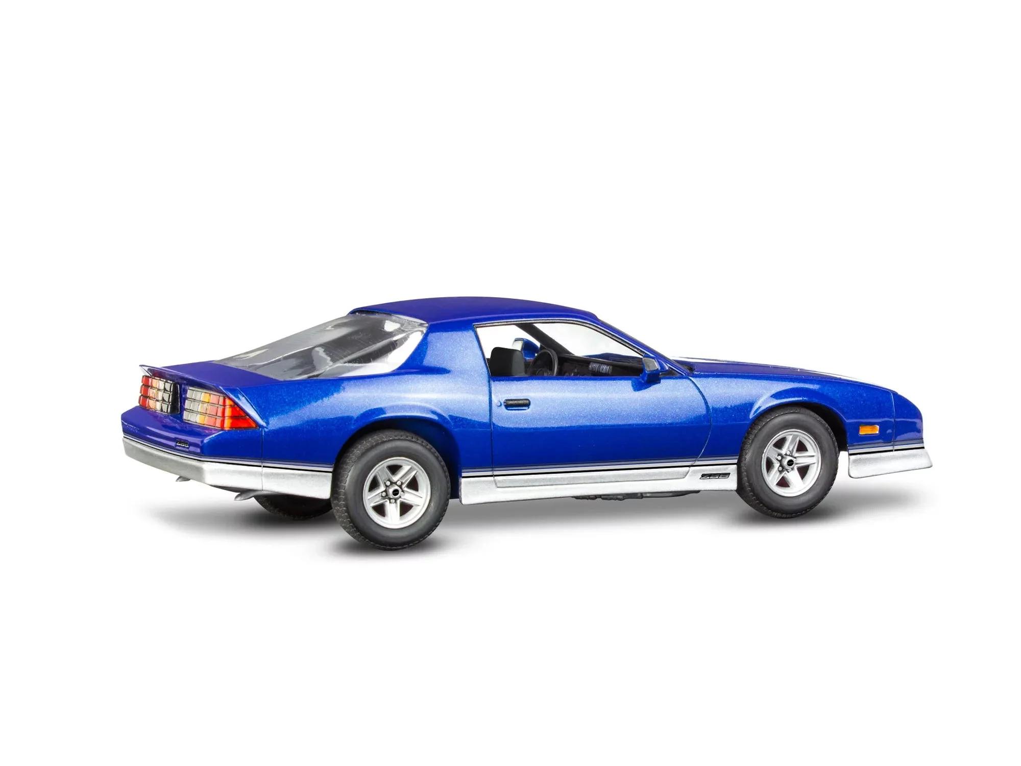 Revell 1/24 Z-28 85 Camaro Model Kit — official product photo 6
