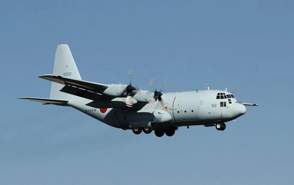 Hasegawa 1/200 C130r Hercules Jmsdf Transport Ac Model Kit — box art