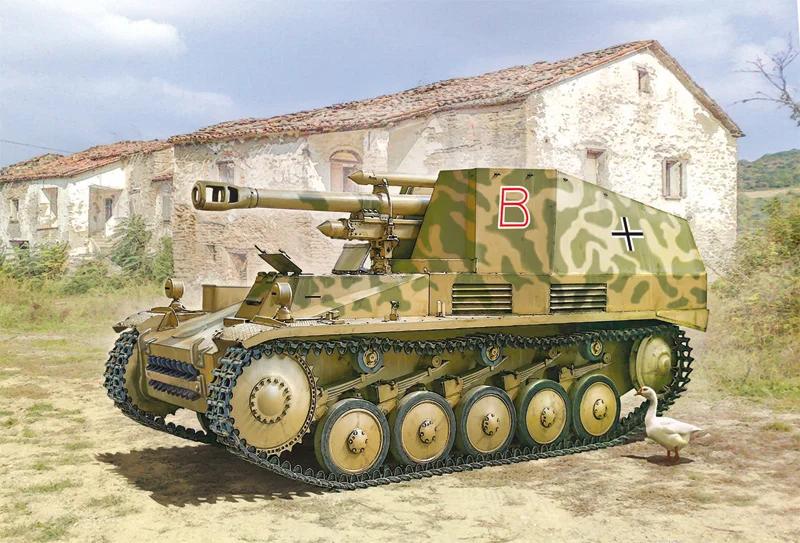 Italeri 1/72 SD Kfz 124 Wespe 10 5cm Model Kit — official product photo 1