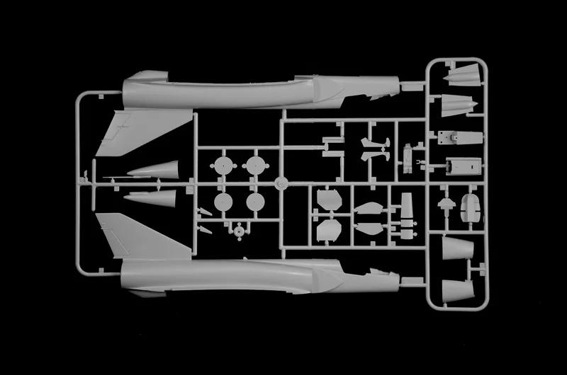 Italeri 1/48 Mirage Iiie Model Kit — official product photo 6