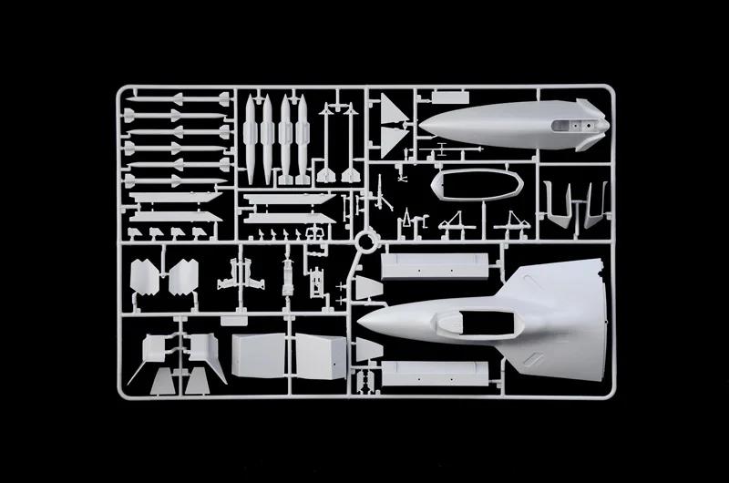 Italeri 1/48 F-22A Raptor Model Kit — official product photo 3