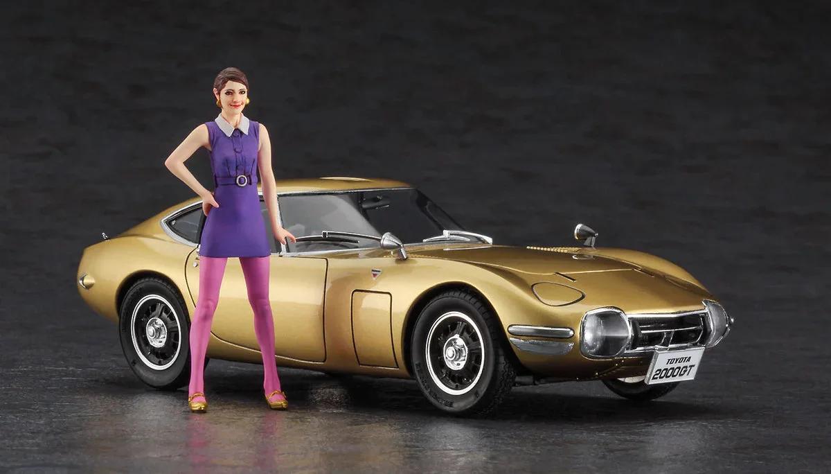 Hasegawa 1/24 Toyota 2000gt Gold W 60s Figure Model Kit — official product photo 2