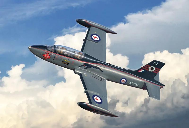 Italeri 1/48 Aermacci Mb 326 Model Kit — official product photo 1