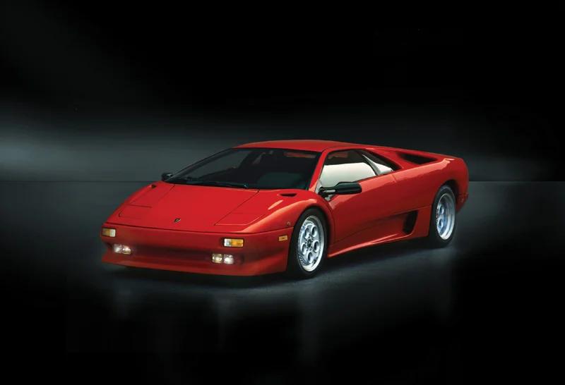 Italeri 1/24 Lamborghini Diablo Sprts Model Kit — official product photo 1