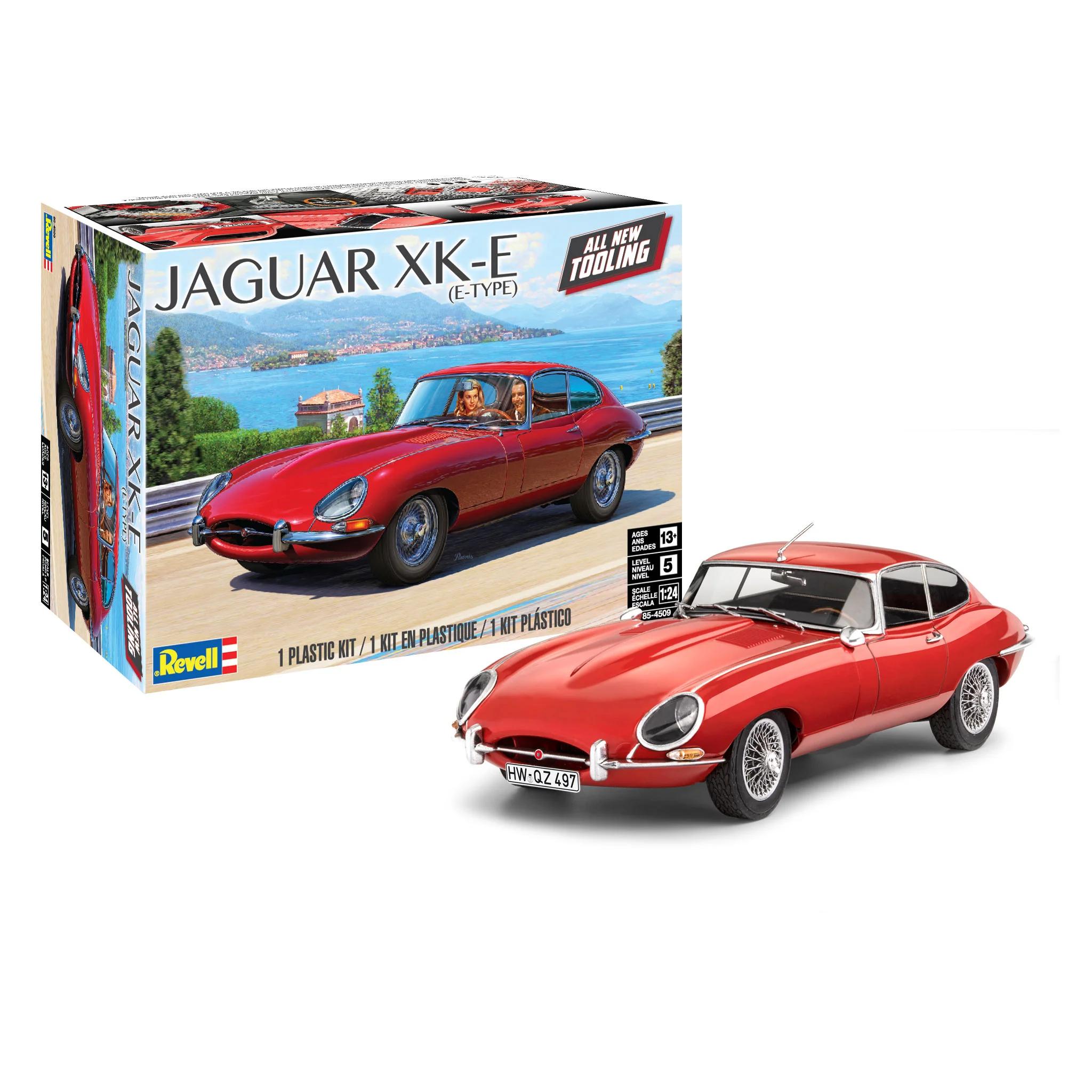 Revell 1/24 XK-E Jaguar E-type Model Kit — official product photo 2