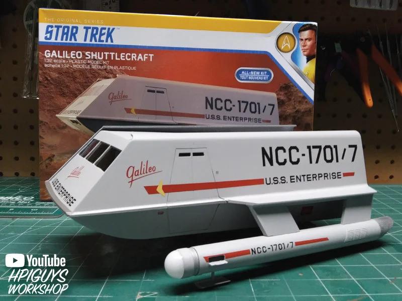 Polar Lights 1/32 Galileo Shuttle Model Kit — official product photo 4