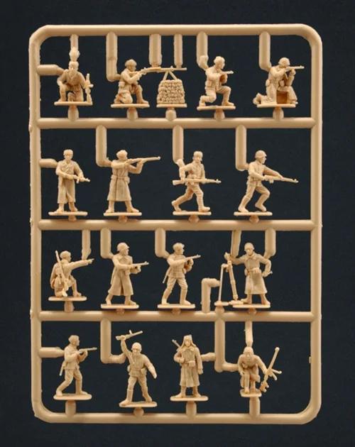 Italeri 1/72 WW-II Russian Infantry Model Kit — official product photo 2