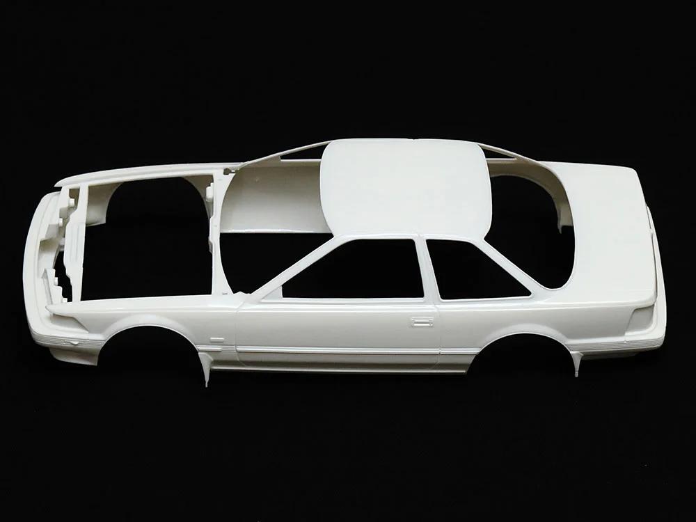 Tamiya 1/24 Toyota Soarer 3 0gt Limited Model Kit — official product photo 5
