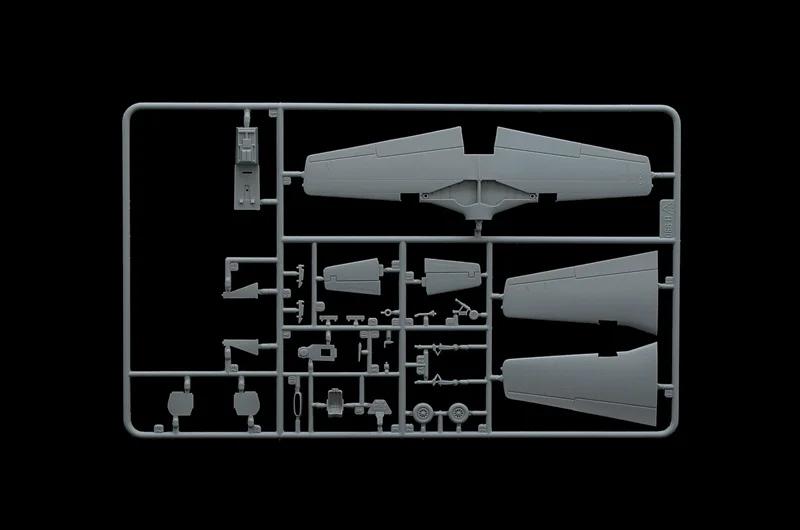 Italeri 1/72 F-51D Mustang Korea Model Kit — official product photo 4
