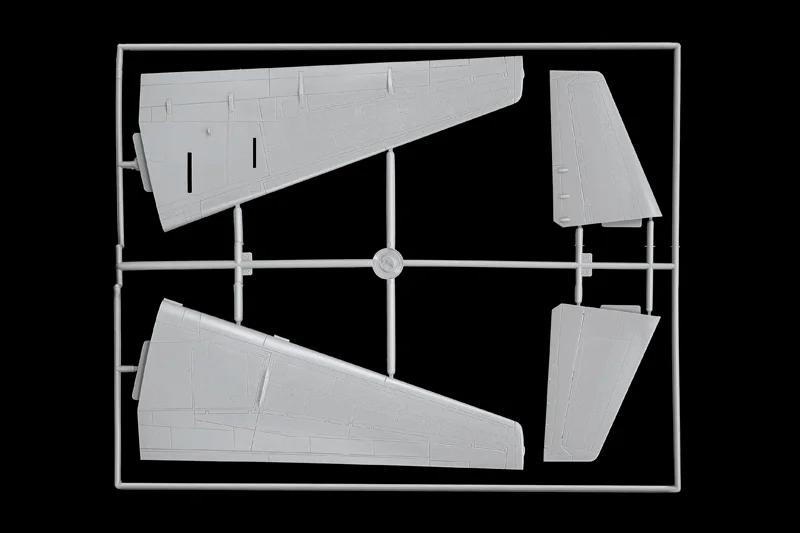 Italeri 1/48 S-3A B Viking Model Kit — official product photo 6