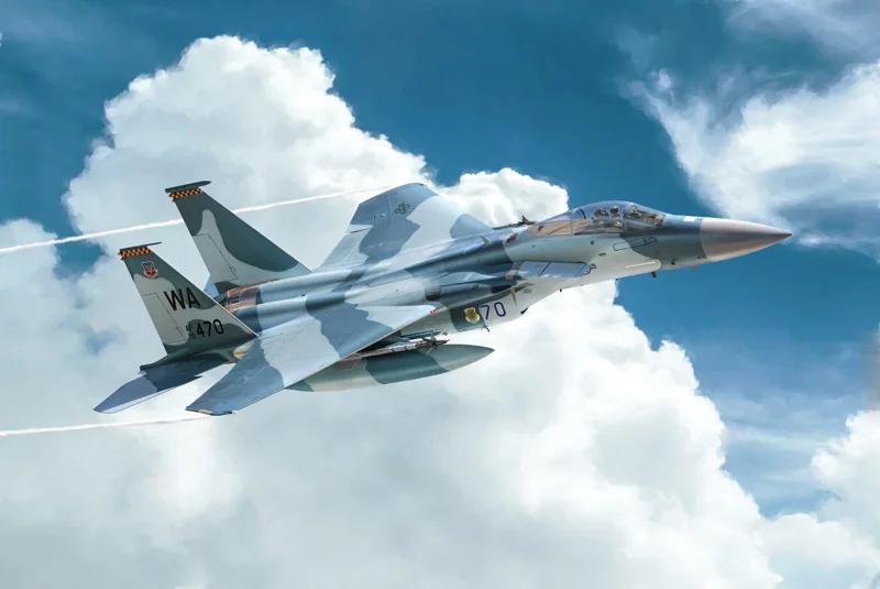 Italeri 1/72 F15c Eagle Aircraft Model Kit — official product photo 1