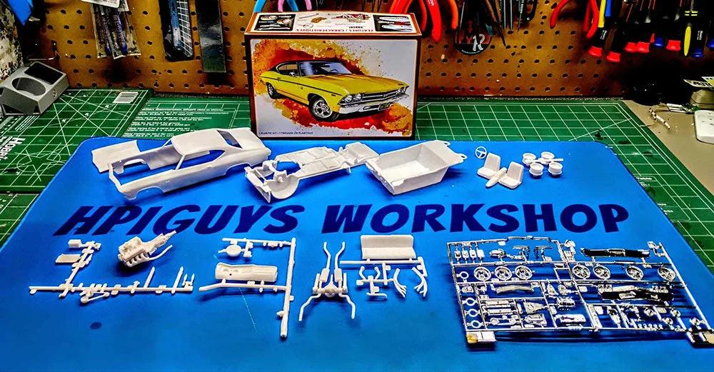 AMT 1/25 1969 Chevrolet Chevelle Ss 396 Model Kit — official product photo 3
