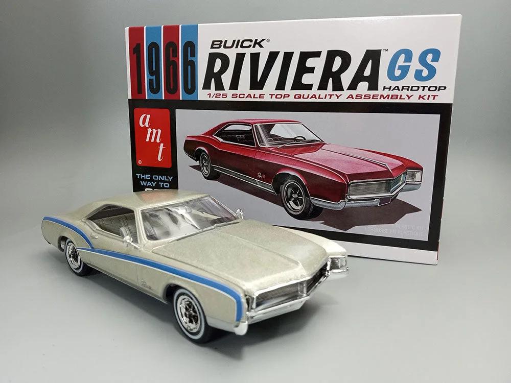AMT 1/25 66 Buick Riviera Gs Model Kit — official product photo 2