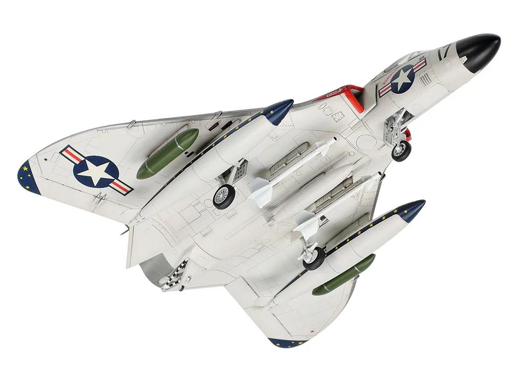 Tamiya 1/72 F-4D1 Skyray Model Kit — official product photo 3