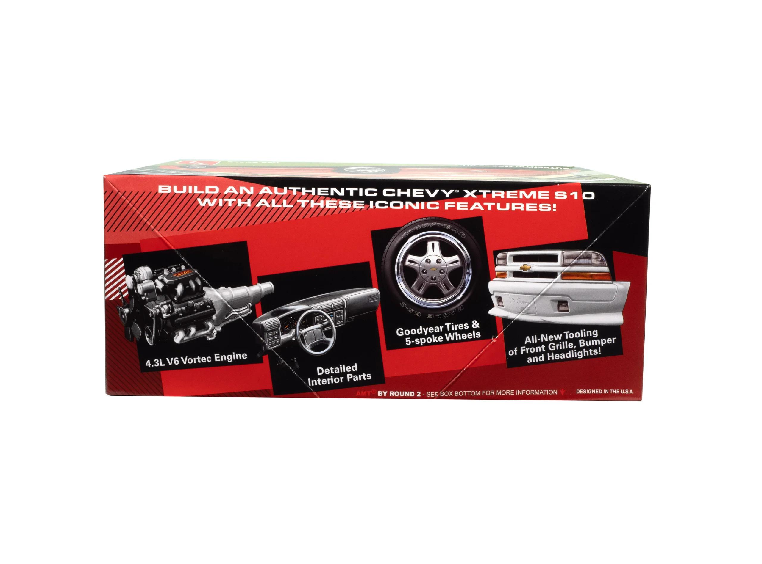 AMT 1/25 S-10 1999 Chevy Xtreme Pickup Model Kit — official product photo 4