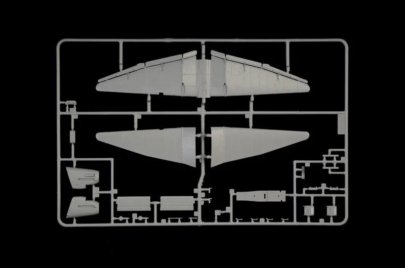 Italeri 1/72 Junker Ju-87g-2 Kanonenvogel Model Kit — official product photo 5