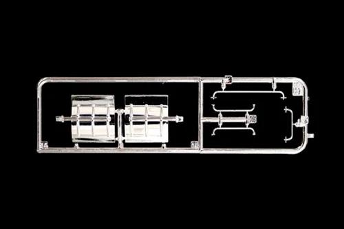 Italeri 1/24 Peterbilt 378 Long Hauler Model Kit — official product photo 4