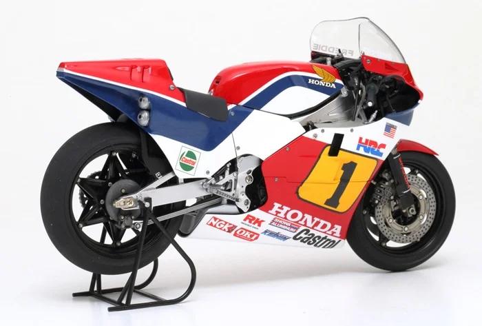 Tamiya 1/12 Honda Nsr500 1984 Model Kit — official product photo 2
