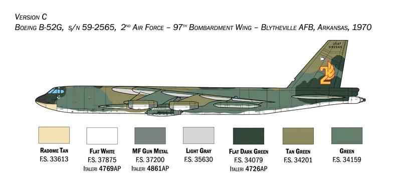 Italeri 1/72 B-52G Early W Hound Dog Missles Model Kit — official product photo 5