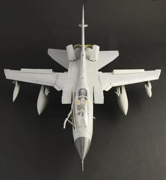 Italeri 1/32 Tornado Gr 4 Model Kit — official product photo 6