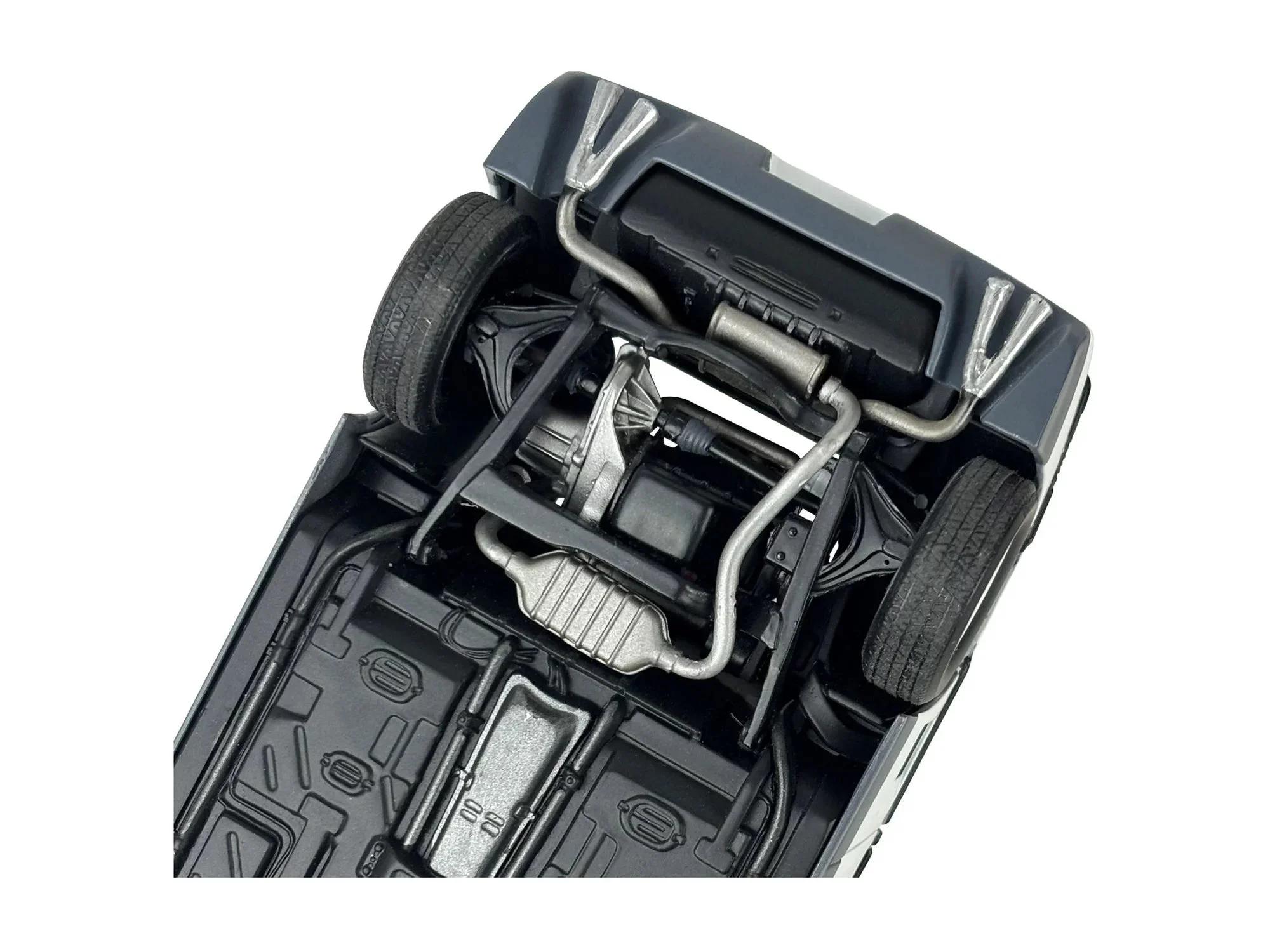 Revell 1/24 1985 Pontiac Fiero Gt Model Kit — official product photo 5