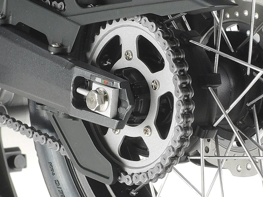 Tamiya 1/16 Link Chain Motorcycl Model Kit — official product photo 1
