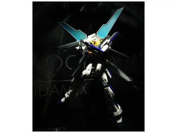 Bandai 1/100 MG GX-9900 X Model Kit — product photo 4