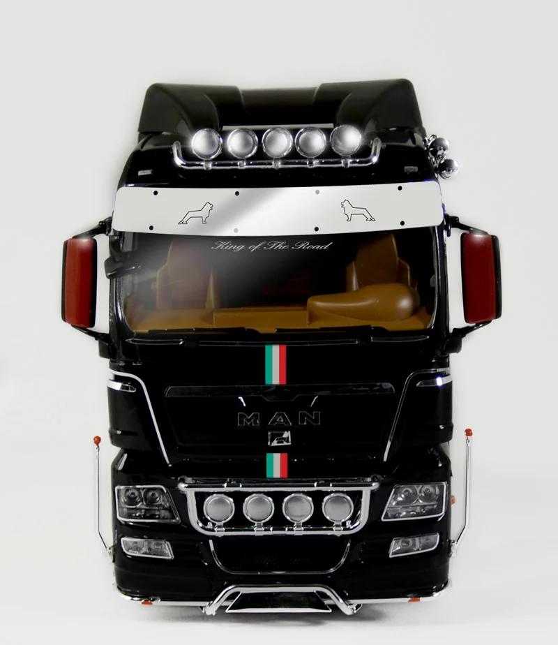 Italeri 1/24 Man Tgx Xlx Model Kit — official product photo 6