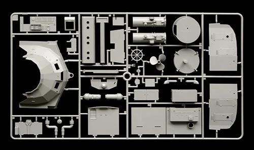 Italeri 1/35 Schnellboot S100 Model Kit — official product photo 5