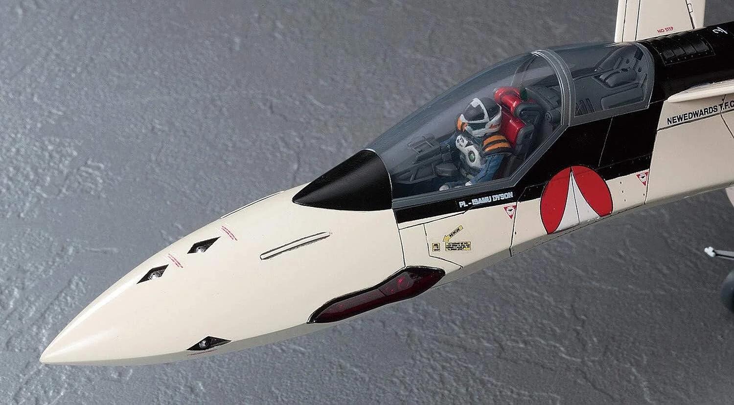 Hasegawa 1/48 Macross Plus Yf19 Advanced Fighter Model Kit — official product photo 4