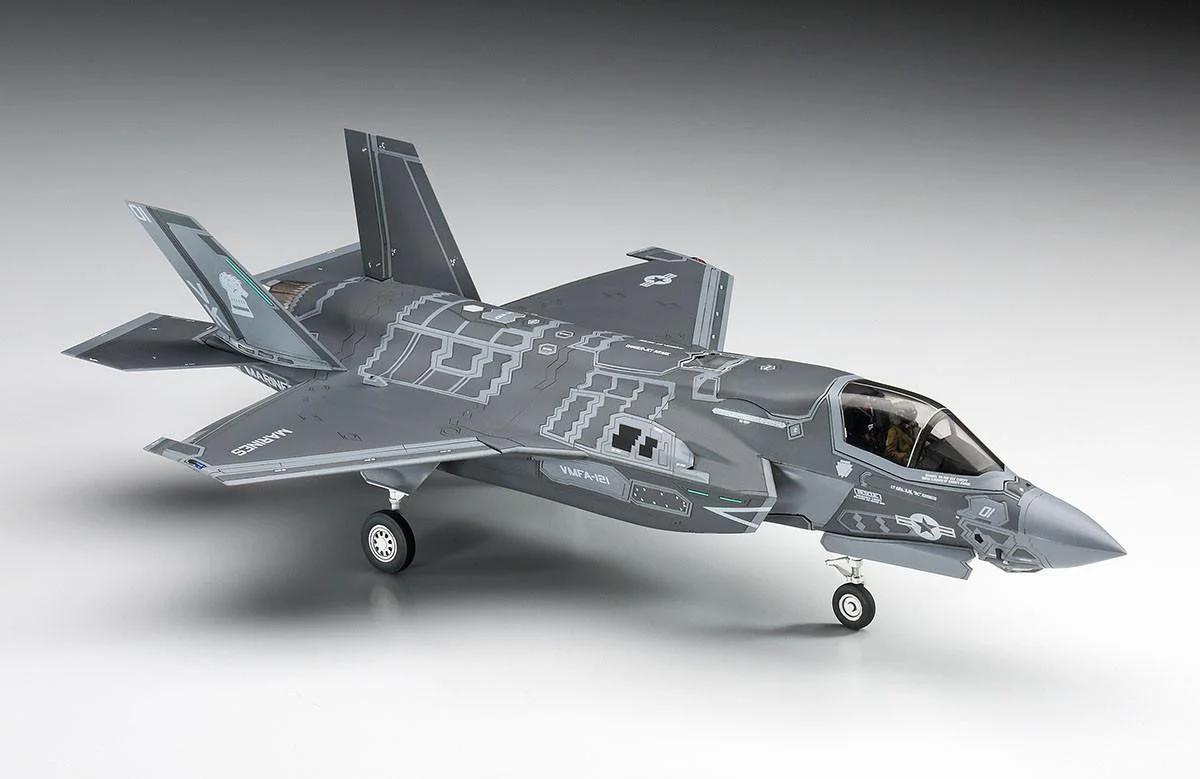 Hasegawa 1/72 F-35 Lightning II B Model Kit — official product photo 1