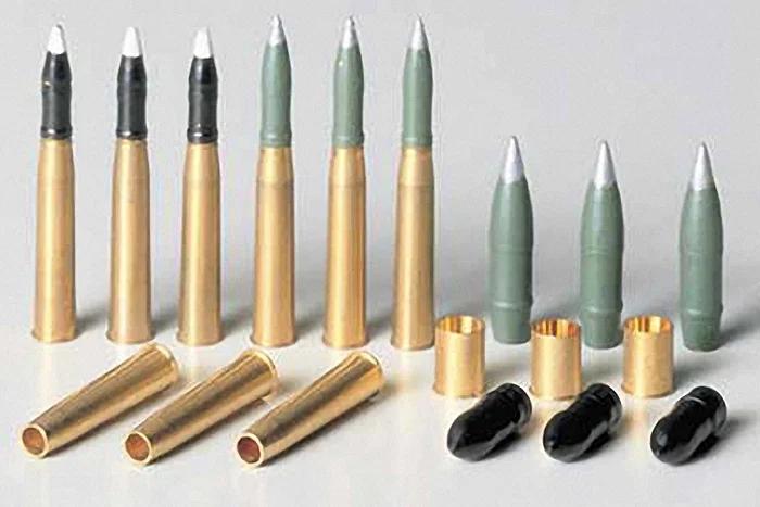 Tamiya 1/35 Stug III Brass 7 5 Projectiles Model Kit — official product photo 1