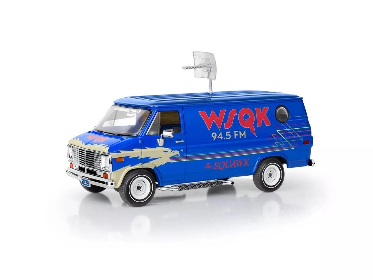 Revell 1/24 77 Gmc Squawk Van Stranger Thi Model Kit — official product photo 2